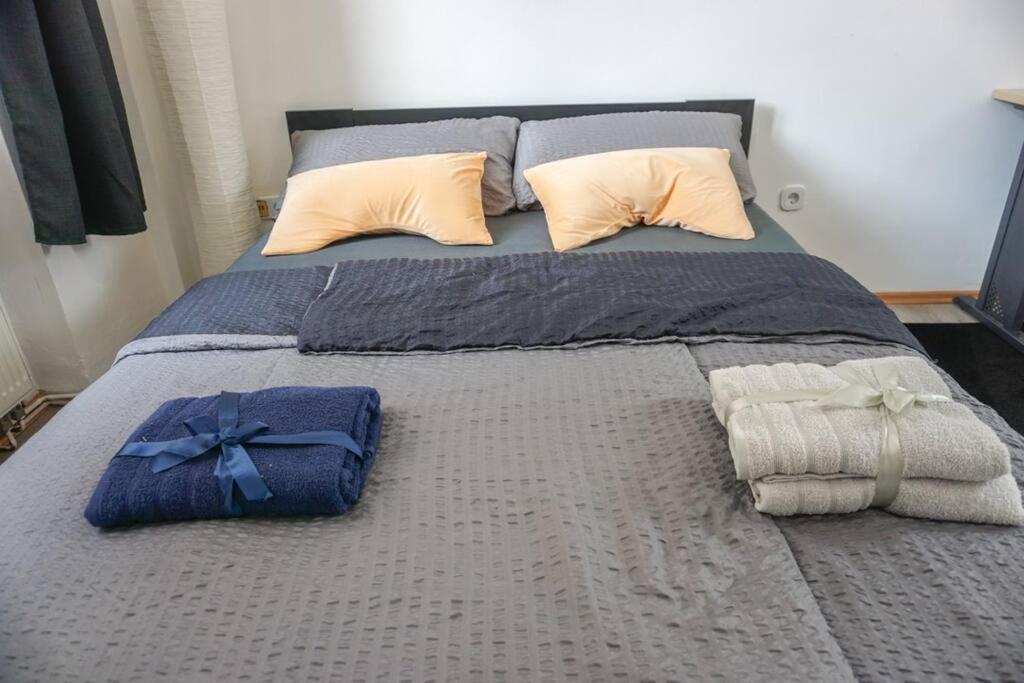 Apartment In Wuppertal - Charmante 3-Zimmer-Oase Mit Kamin Und Badewanne Ngoại thất bức ảnh