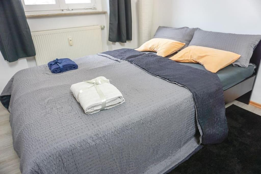 Apartment In Wuppertal - Charmante 3-Zimmer-Oase Mit Kamin Und Badewanne Ngoại thất bức ảnh
