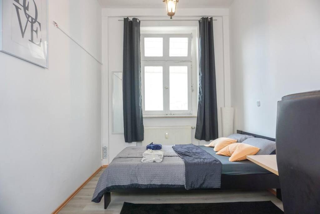 Apartment In Wuppertal - Charmante 3-Zimmer-Oase Mit Kamin Und Badewanne Ngoại thất bức ảnh