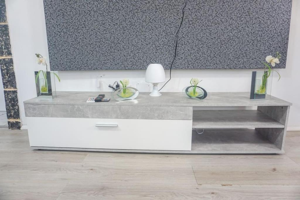 Apartment In Wuppertal - Charmante 3-Zimmer-Oase Mit Kamin Und Badewanne Ngoại thất bức ảnh