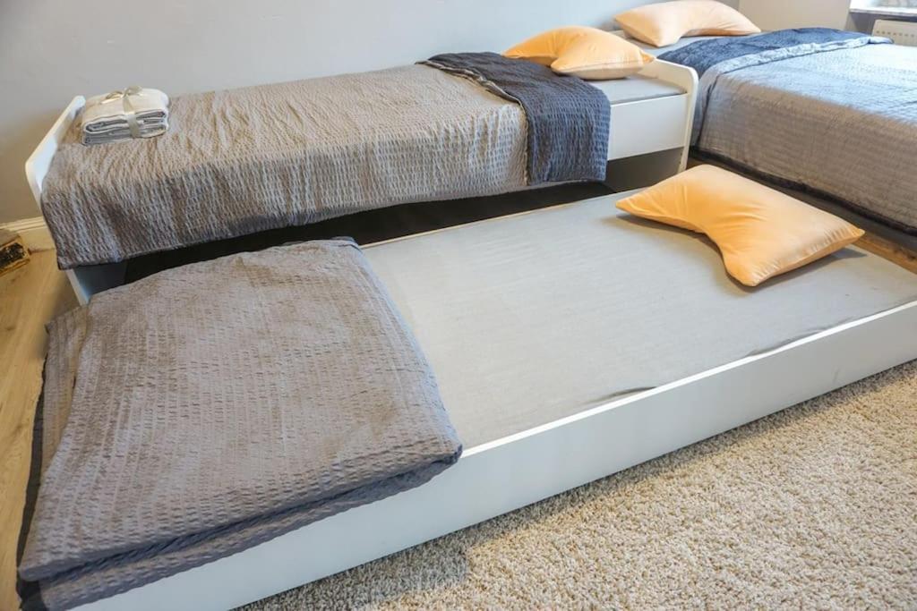 Apartment In Wuppertal - Charmante 3-Zimmer-Oase Mit Kamin Und Badewanne Ngoại thất bức ảnh