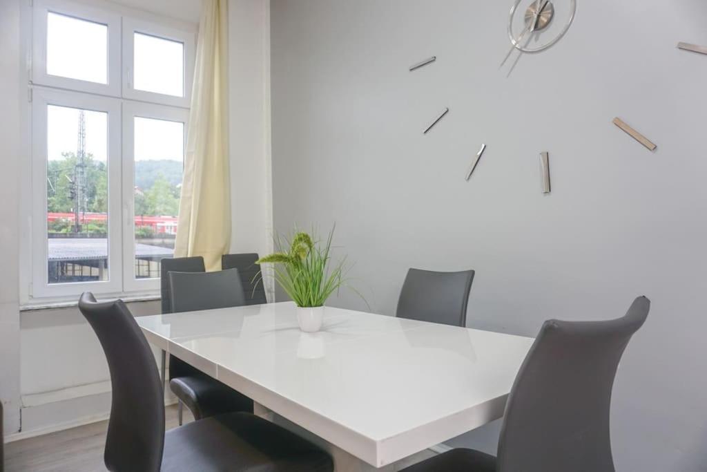 Apartment In Wuppertal - Charmante 3-Zimmer-Oase Mit Kamin Und Badewanne Ngoại thất bức ảnh