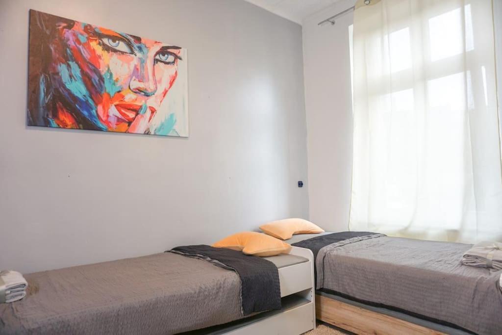 Apartment In Wuppertal - Charmante 3-Zimmer-Oase Mit Kamin Und Badewanne Ngoại thất bức ảnh