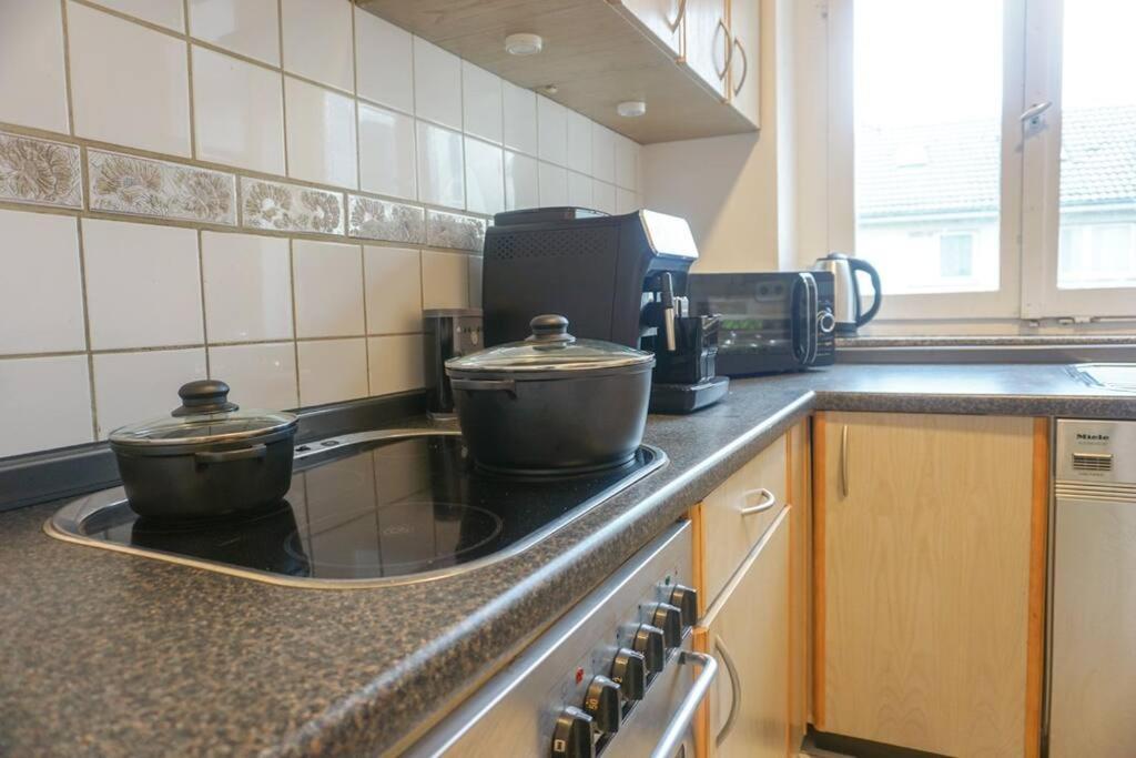 Apartment In Wuppertal - Charmante 3-Zimmer-Oase Mit Kamin Und Badewanne Ngoại thất bức ảnh