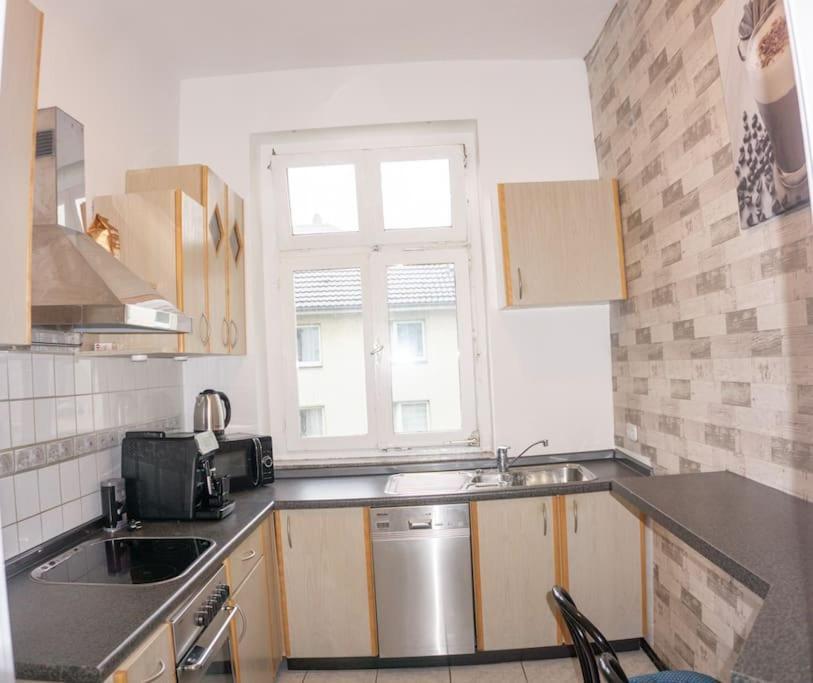 Apartment In Wuppertal - Charmante 3-Zimmer-Oase Mit Kamin Und Badewanne Ngoại thất bức ảnh