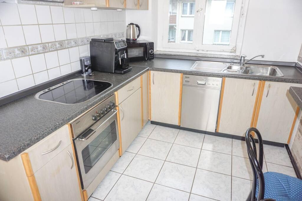 Apartment In Wuppertal - Charmante 3-Zimmer-Oase Mit Kamin Und Badewanne Ngoại thất bức ảnh